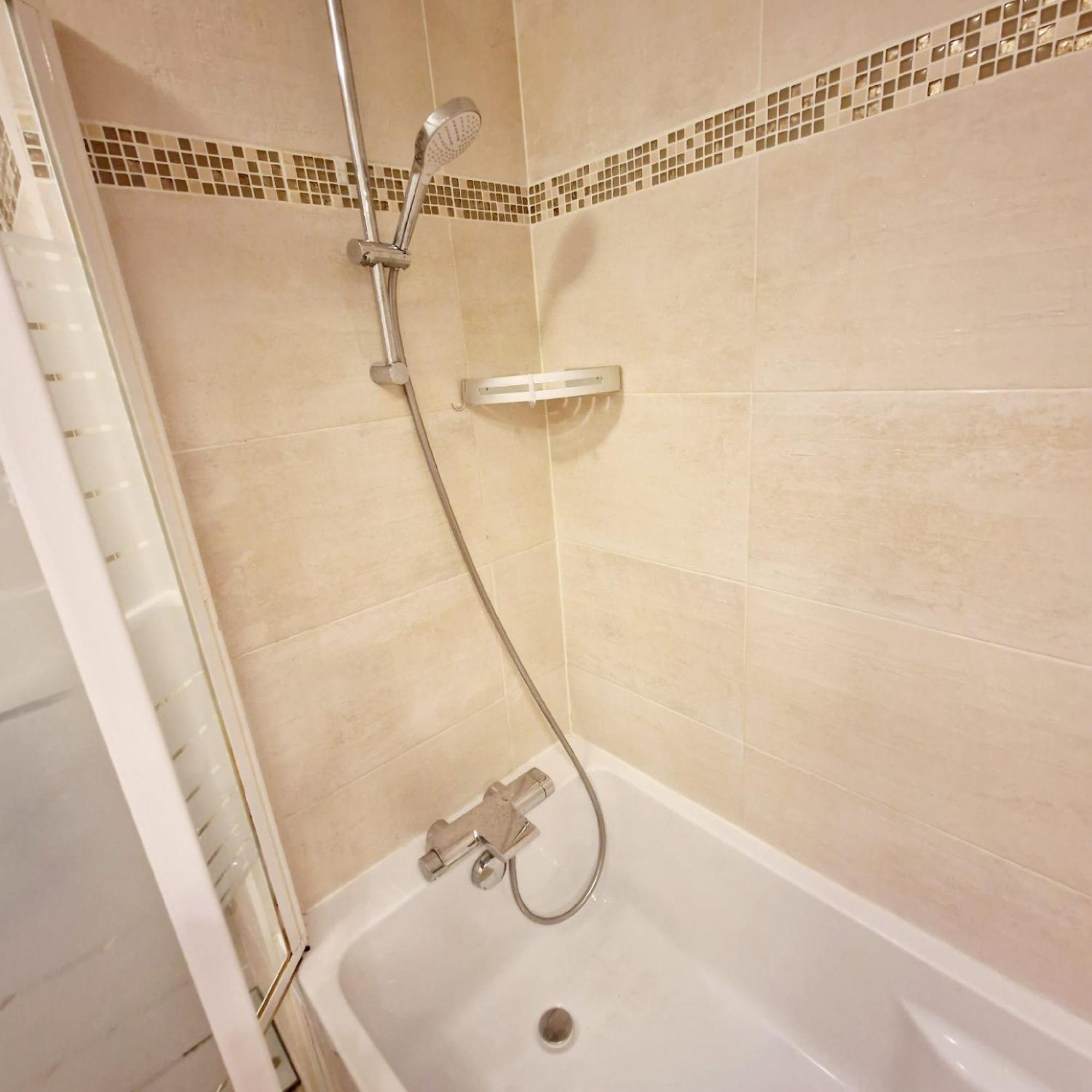 Modern And Confortable Apartment Close To Paris Bois-Colombes Esterno foto